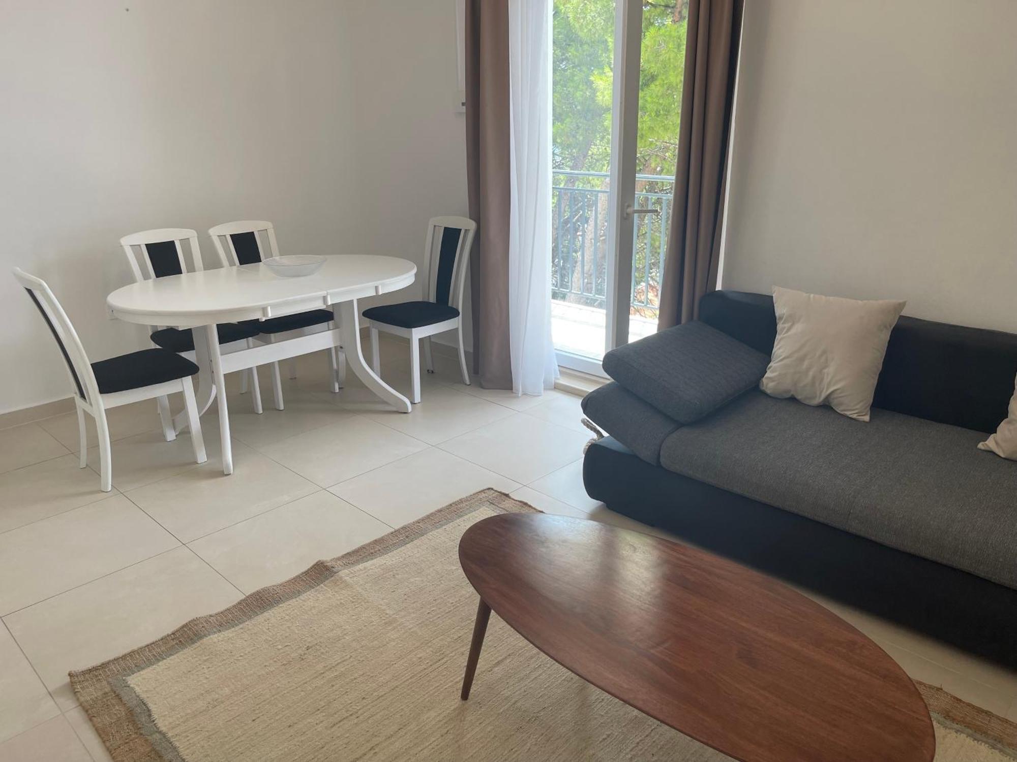 Apartments Domani Омиш Экстерьер фото